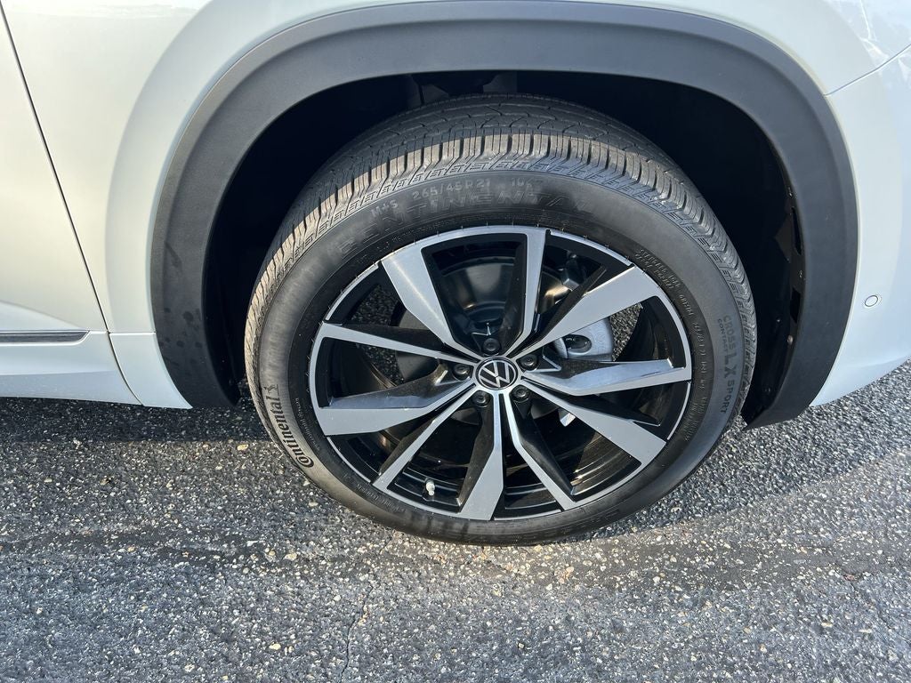 2025 Volkswagen Atlas 2.0T SEL Premium R-Line