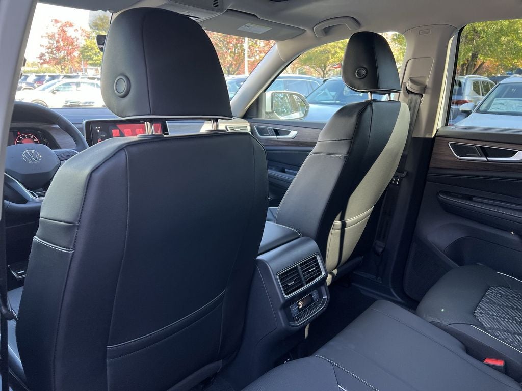 2025 Volkswagen Atlas 2.0T SEL Premium R-Line