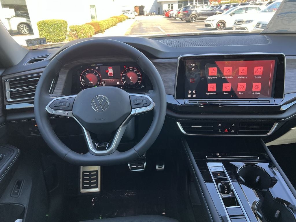 2025 Volkswagen Atlas 2.0T SEL Premium R-Line