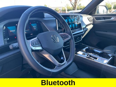2025 Volkswagen Atlas Cross Sport 2.0T SE w/Technology