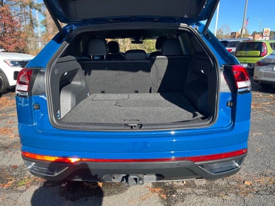2025 Volkswagen Atlas Cross Sport 2.0T SE w/Technology