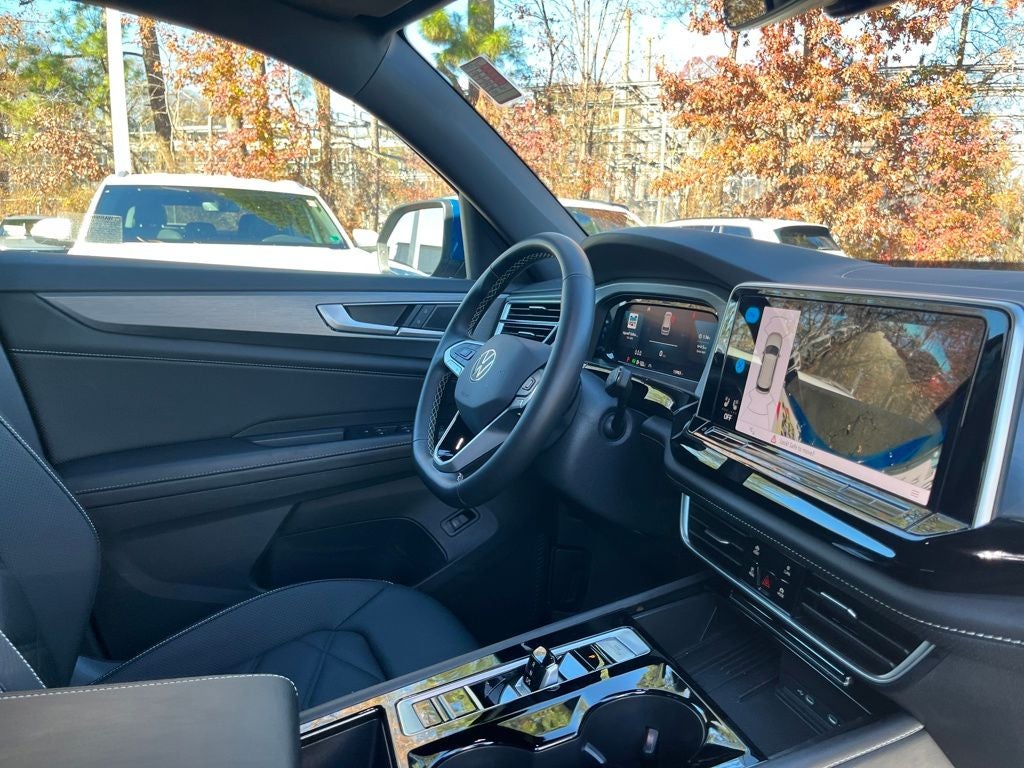 2025 Volkswagen Atlas Cross Sport 2.0T SE w/Technology