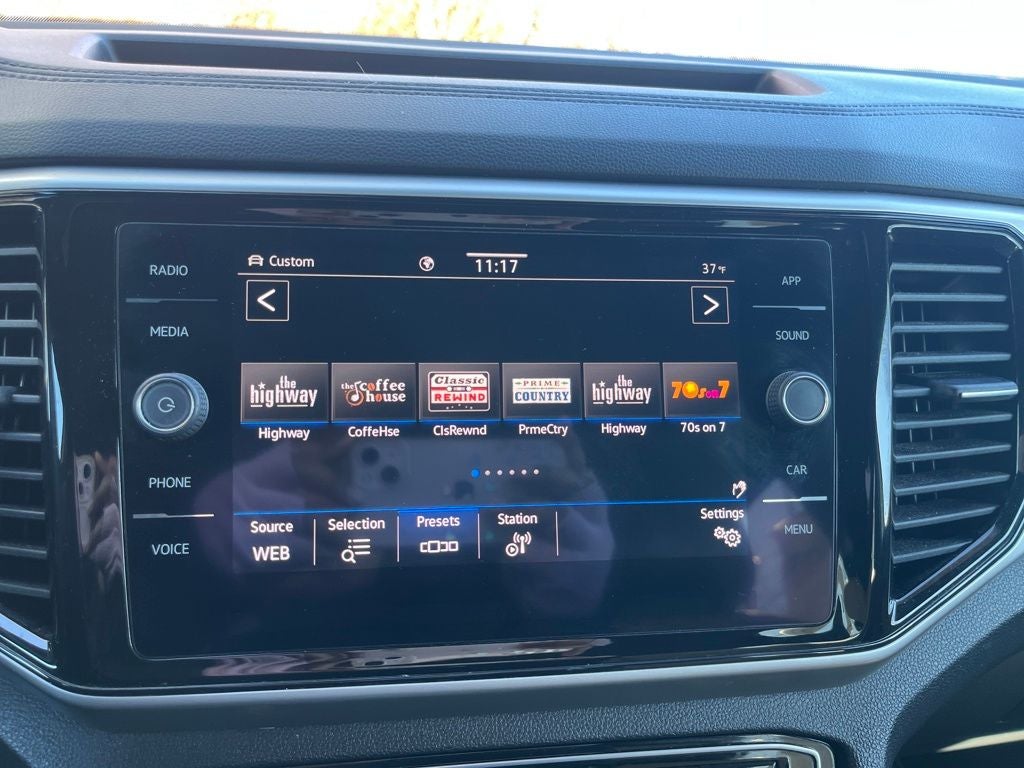 2022 Volkswagen Atlas Cross Sport 3.6L V6 SE w/Technology