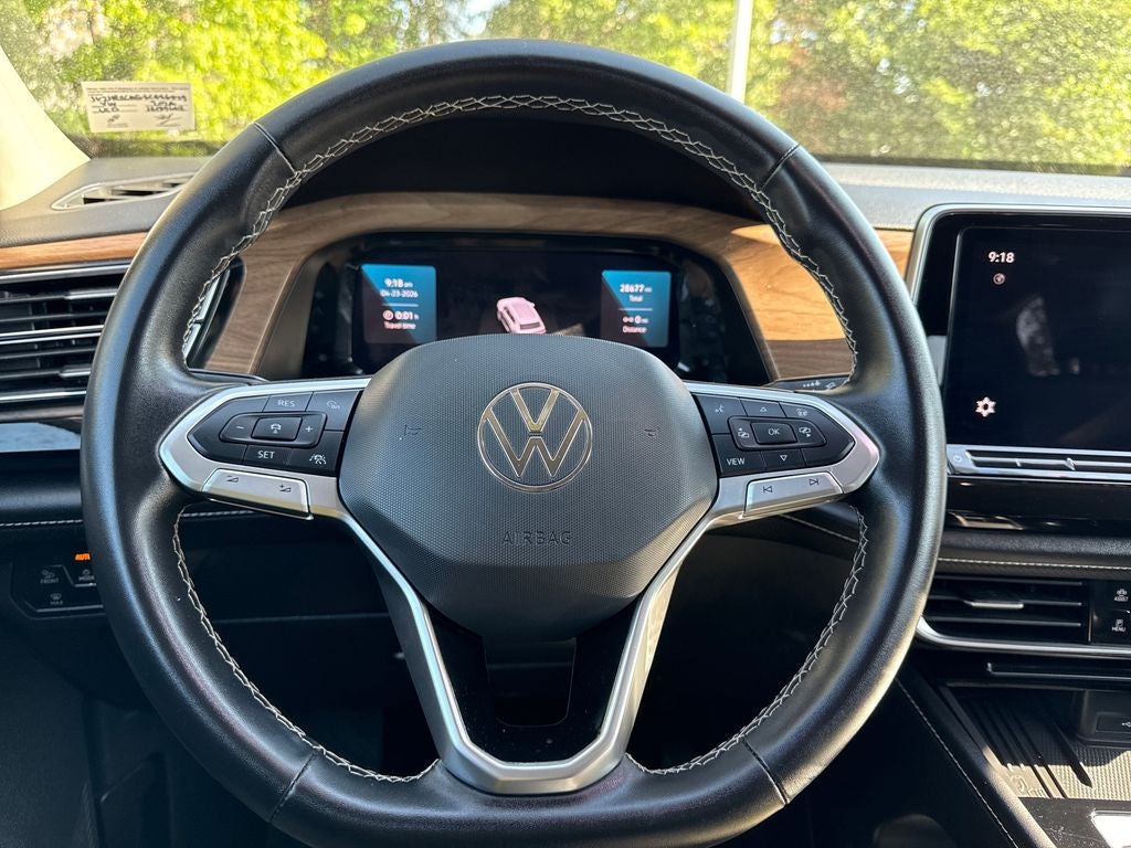 2025 Volkswagen Atlas 2.0T SE w/Technology