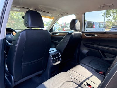 2025 Volkswagen Atlas 2.0T SE w/Technology