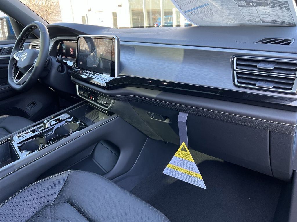 2025 Volkswagen Atlas Cross Sport 2.0T SE w/Technology