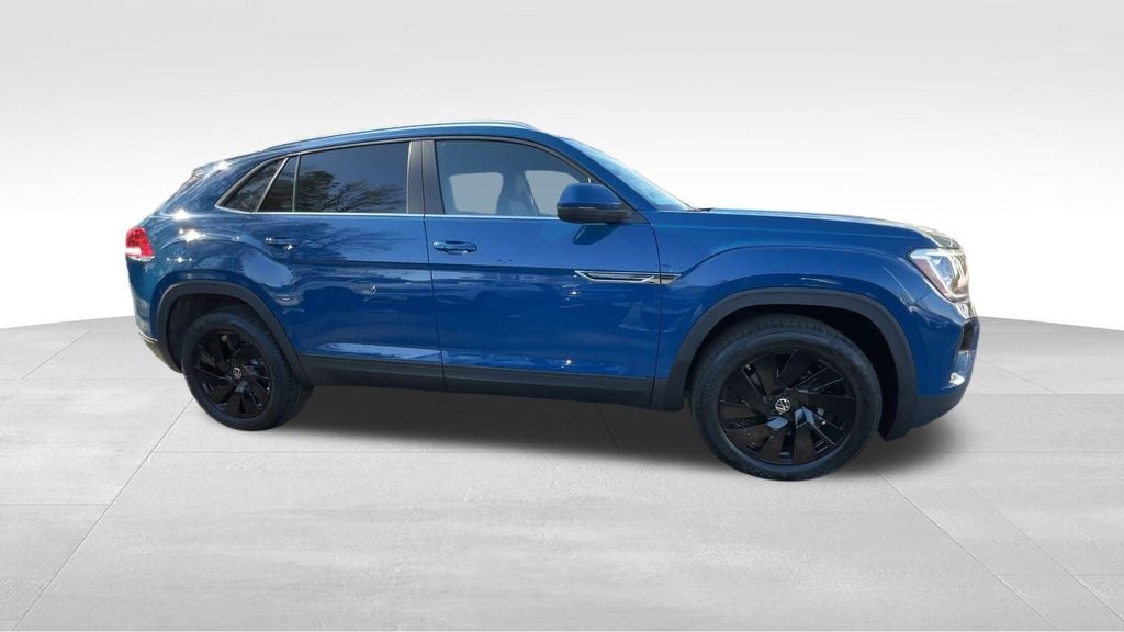 2025 Volkswagen Atlas Cross Sport 2.0T SE w/Technology