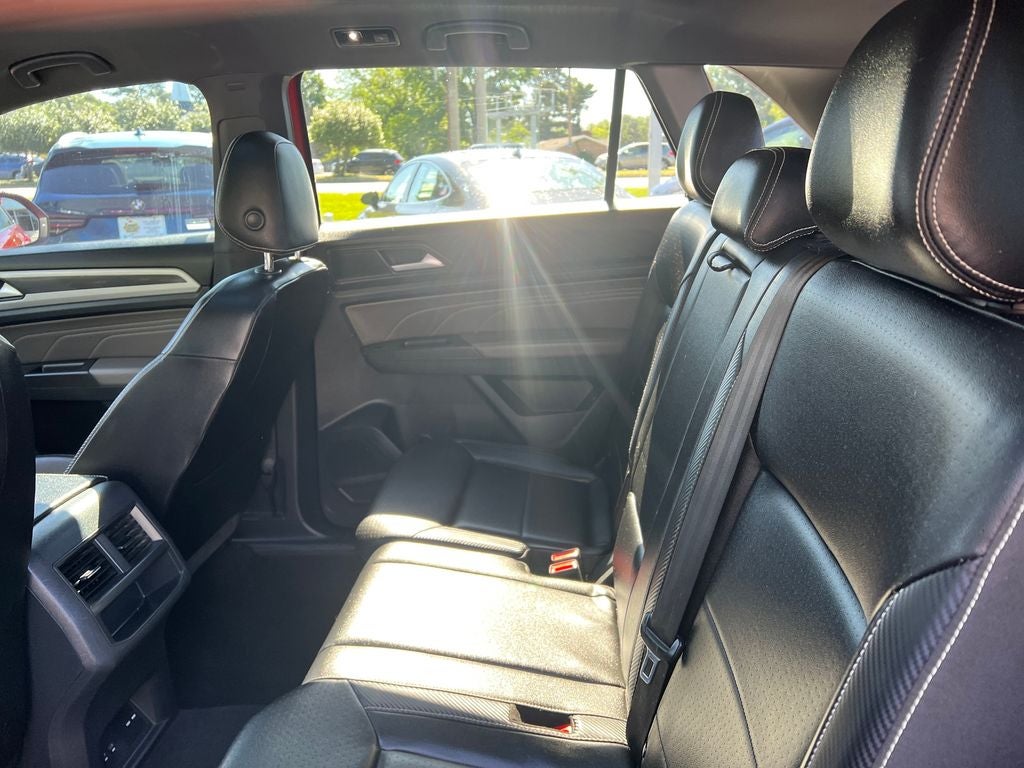 2022 Volkswagen Atlas Cross Sport 2.0T SEL R-Line
