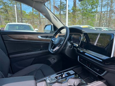 2024 Volkswagen Atlas 2.0T SE w/Technology