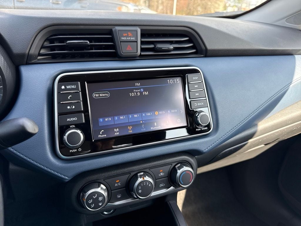 2025 Nissan Versa 1.6 SV