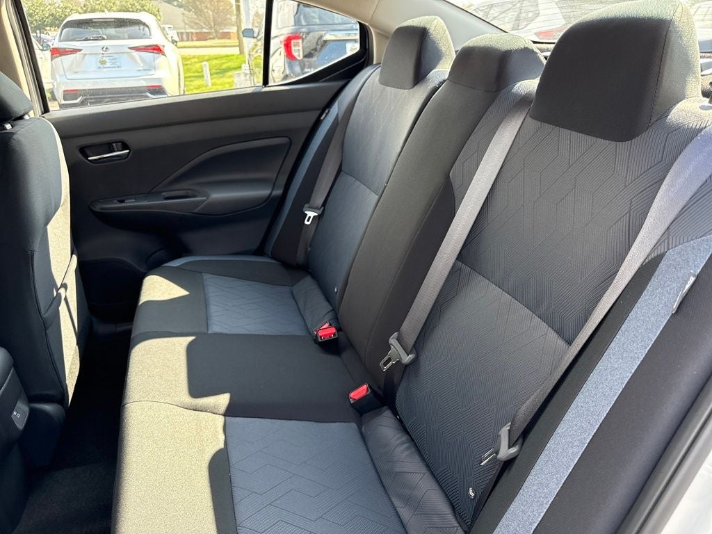 2025 Nissan Versa 1.6 SV