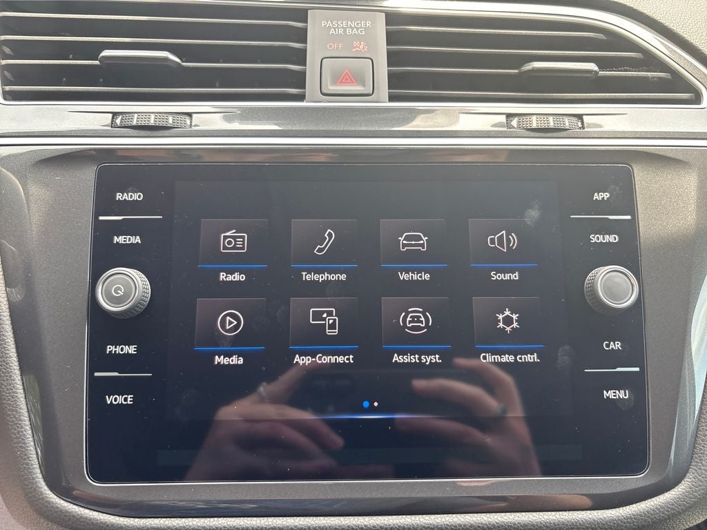 2024 Volkswagen Tiguan 2.0T SE