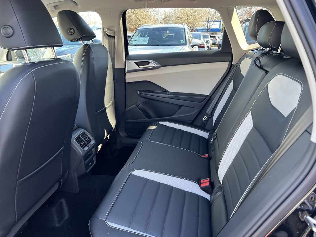 2025 Volkswagen Taos 1.5T SEL