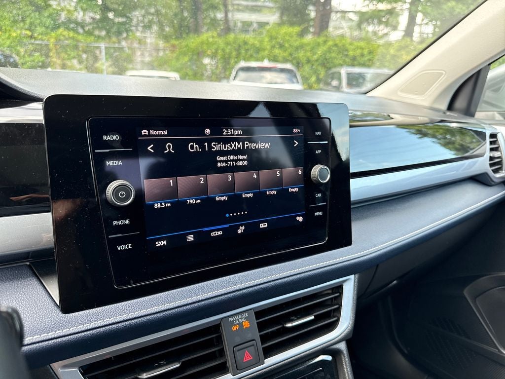 2025 Volkswagen Taos 1.5T SEL