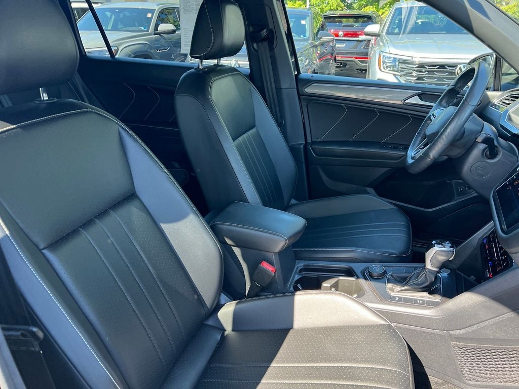 2024 Volkswagen Tiguan 2.0T SE R-Line Black