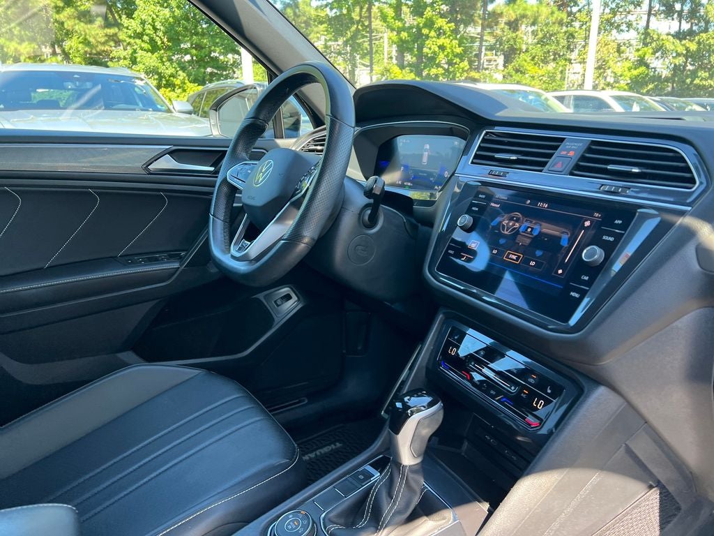 2024 Volkswagen Tiguan 2.0T SE R-Line Black