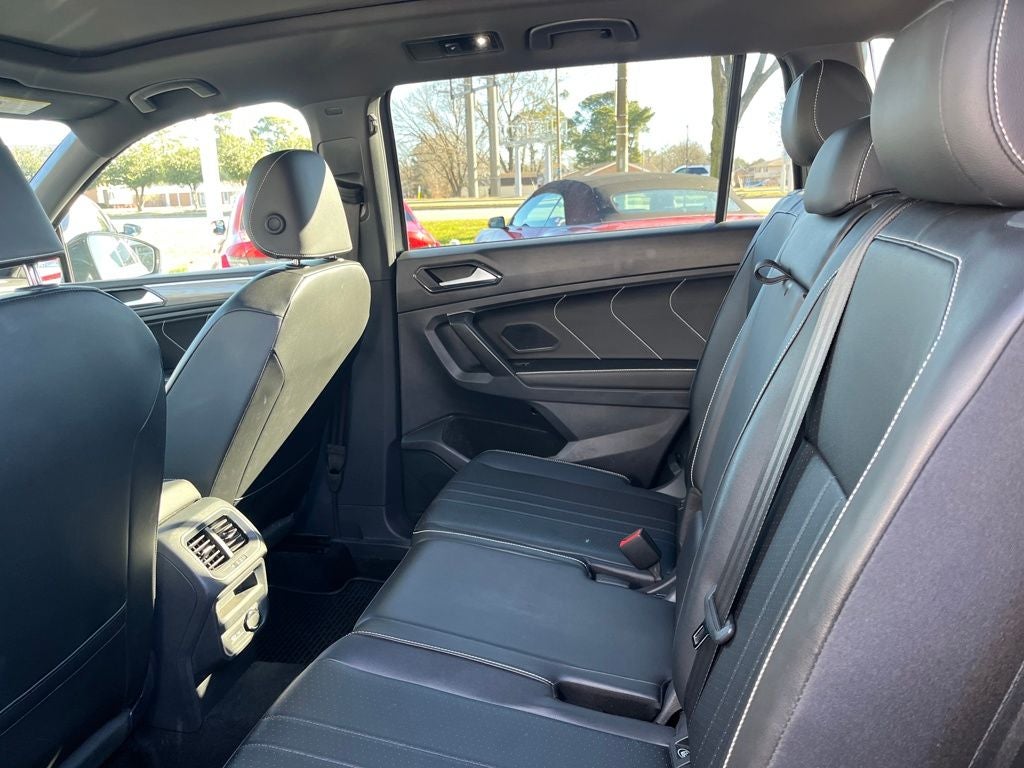 2024 Volkswagen Tiguan 2.0T SE R-Line Black