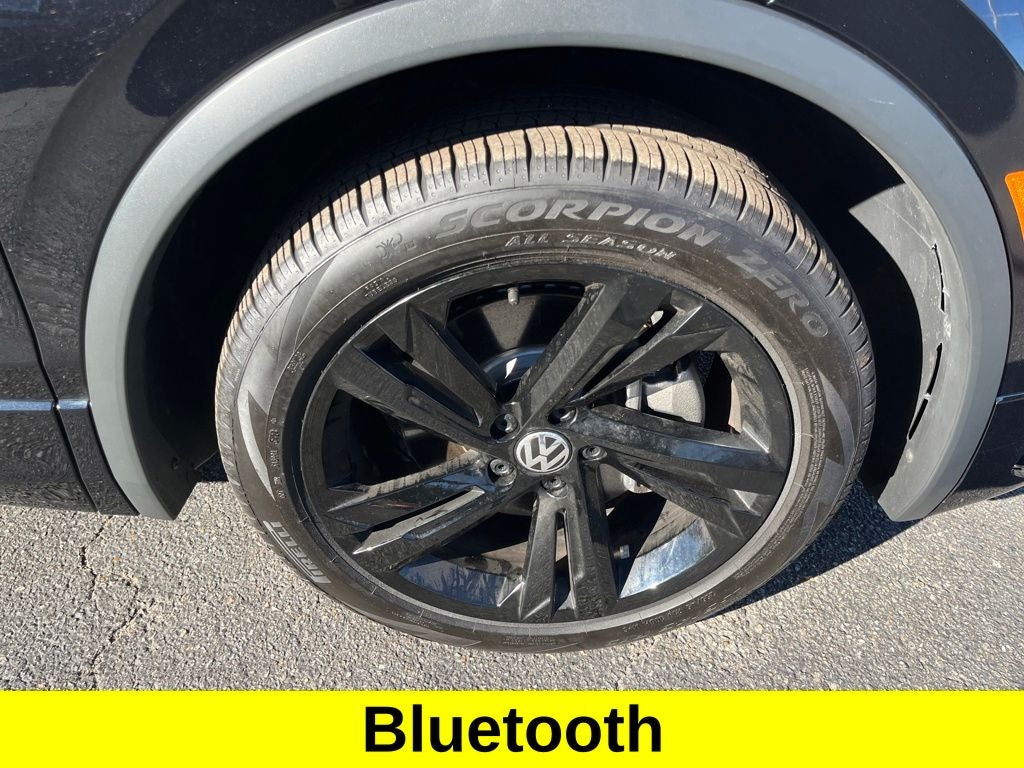 2024 Volkswagen Tiguan 2.0T SE R-Line Black