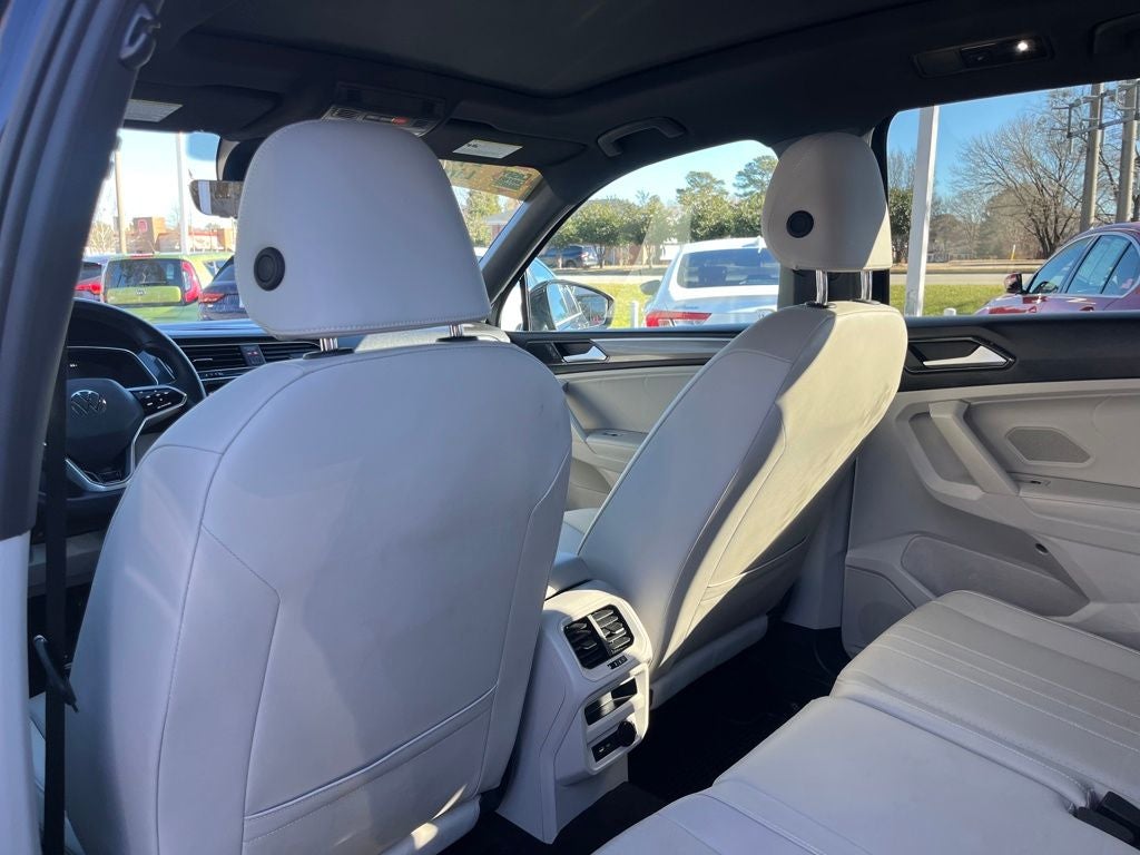 2024 Volkswagen Tiguan 2.0T SE R-Line Black