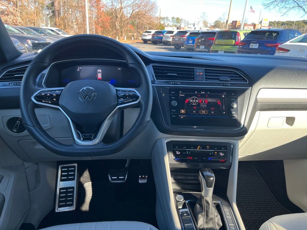 2024 Volkswagen Tiguan 2.0T SE R-Line Black