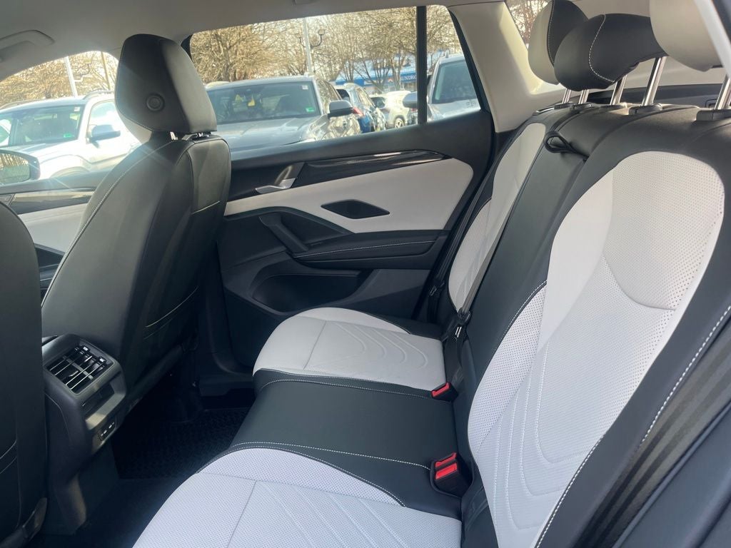 2025 Volkswagen Tiguan 2.0T SE