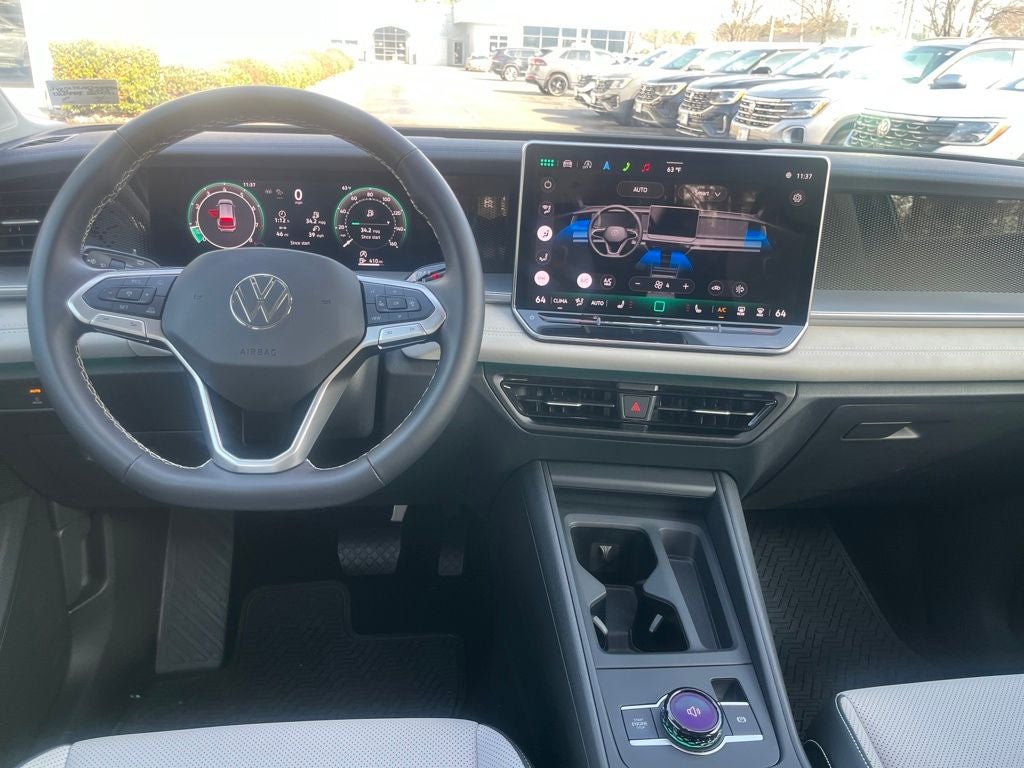 2025 Volkswagen Tiguan 2.0T SE