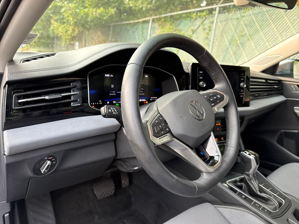 2025 Volkswagen Jetta 1.5T SE
