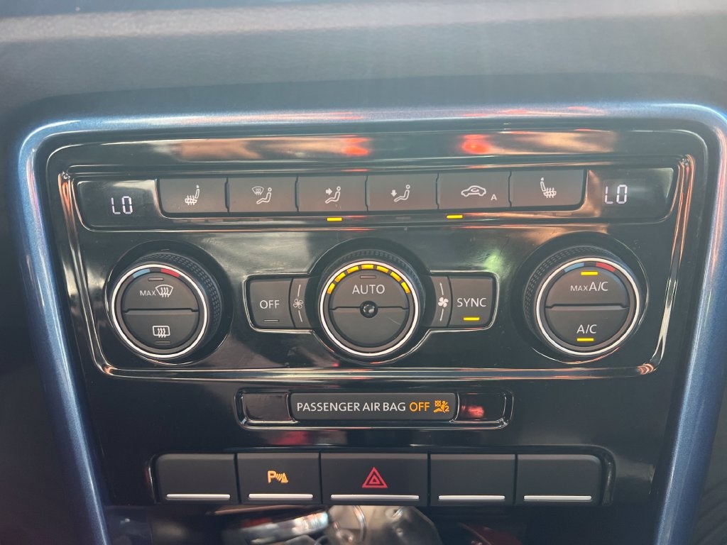 2019 Volkswagen Beetle 2.0T SE