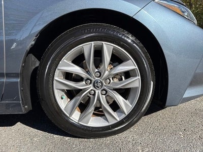 2019 Toyota Avalon XLE