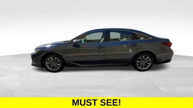 2019 Toyota Avalon XLE