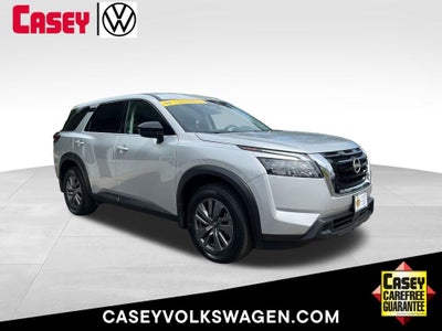 2025 Nissan Pathfinder S
