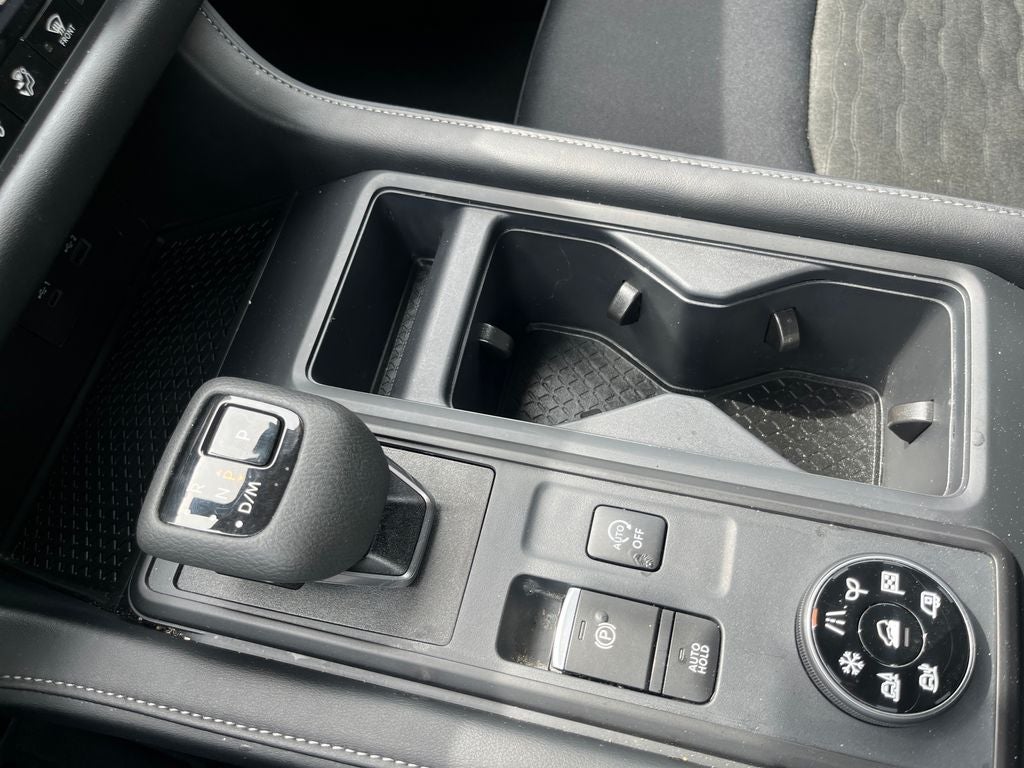 2025 Nissan Pathfinder S