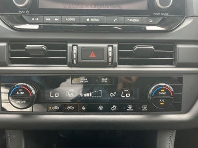 2025 Nissan Pathfinder S