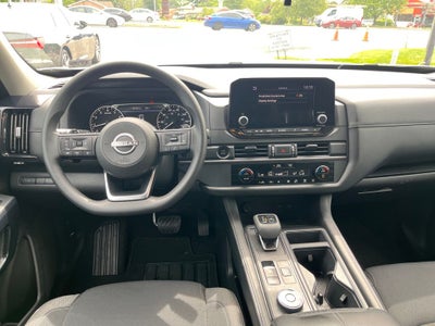 2025 Nissan Pathfinder S