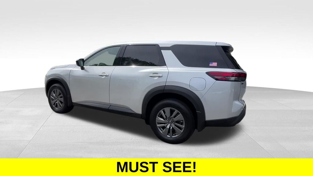 2025 Nissan Pathfinder S