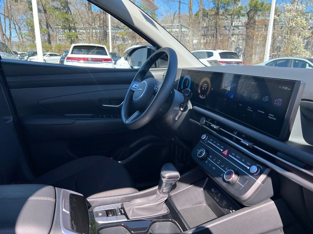 2025 Hyundai Tucson SE
