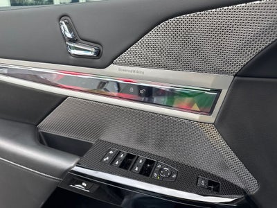 2025 BMW 7 Series 740i