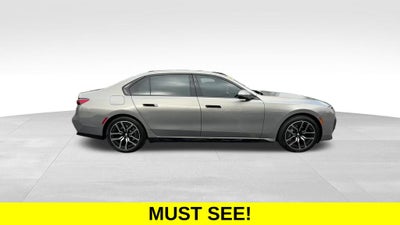 2025 BMW 7 Series 740i