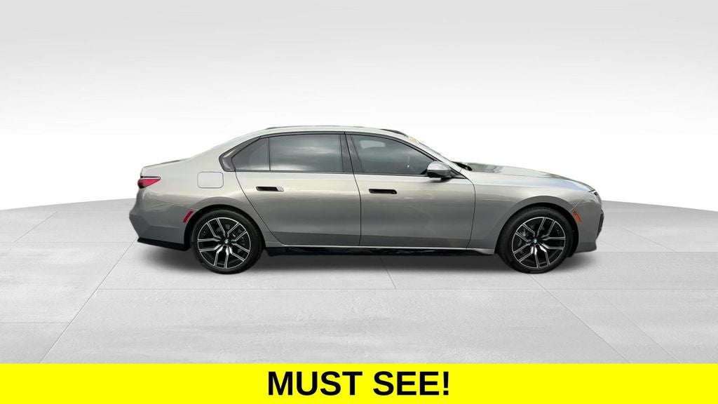 2025 BMW 7 Series 740i