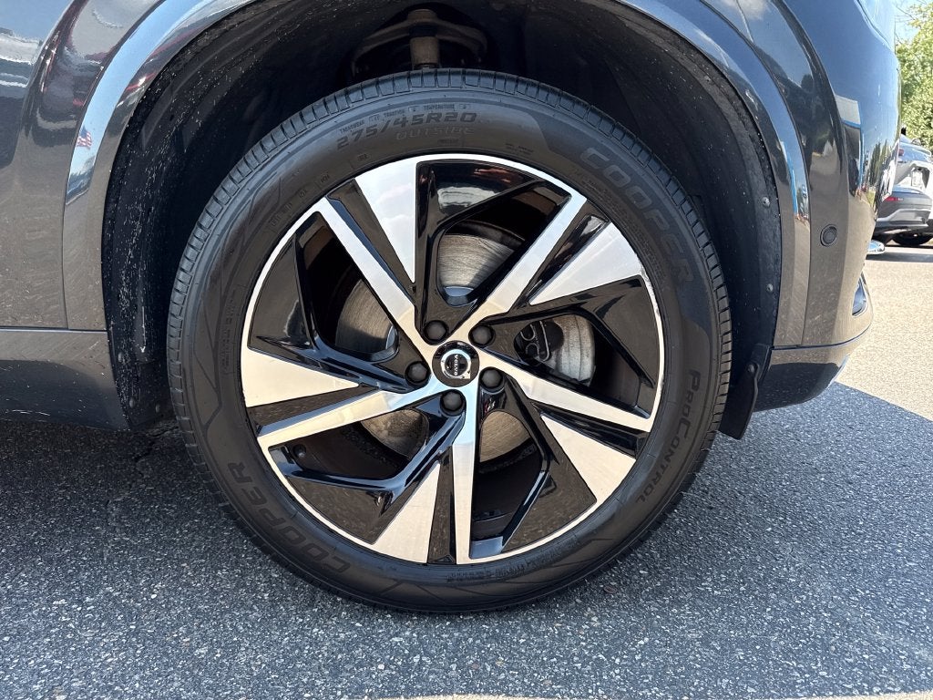 2017 Volvo XC90 T6 Momentum