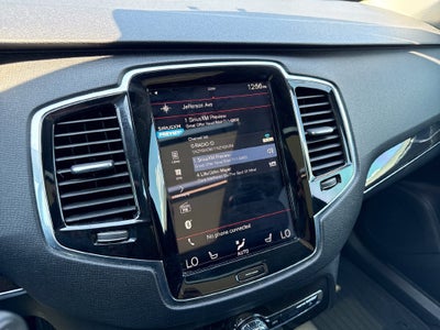 2017 Volvo XC90 T6 Momentum