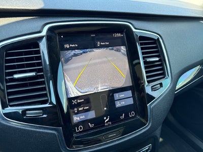2017 Volvo XC90 T6 Momentum