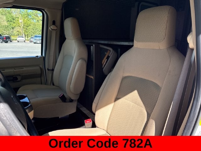 2019 Ford E-450SD Base