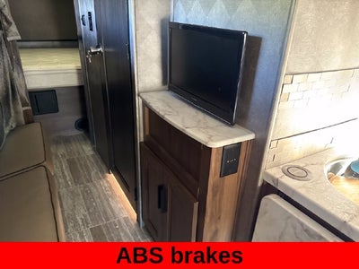 2019 Ford E-450SD Base