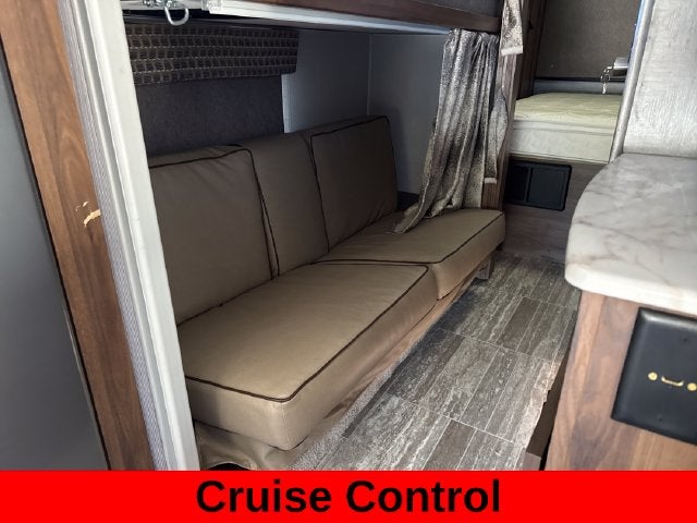 2019 Ford E-450SD Base