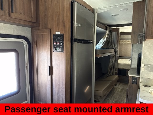 2019 Ford E-450SD Base