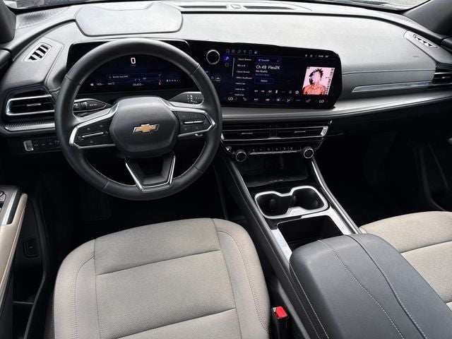2025 Chevrolet Traverse LT 2LT