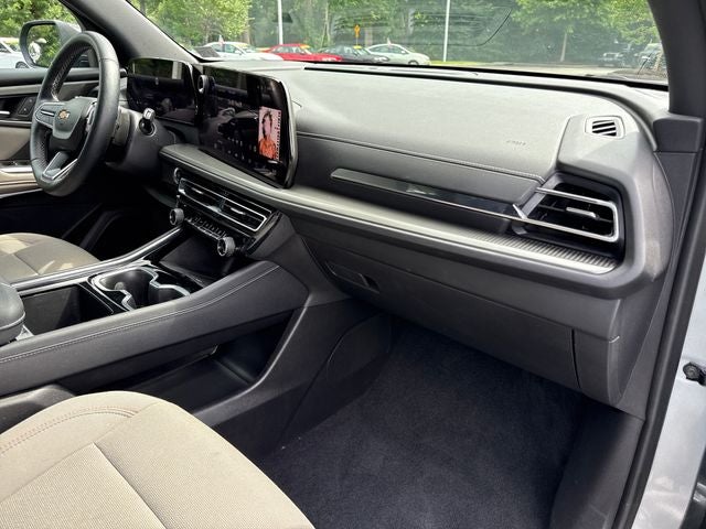 2025 Chevrolet Traverse LT 2LT