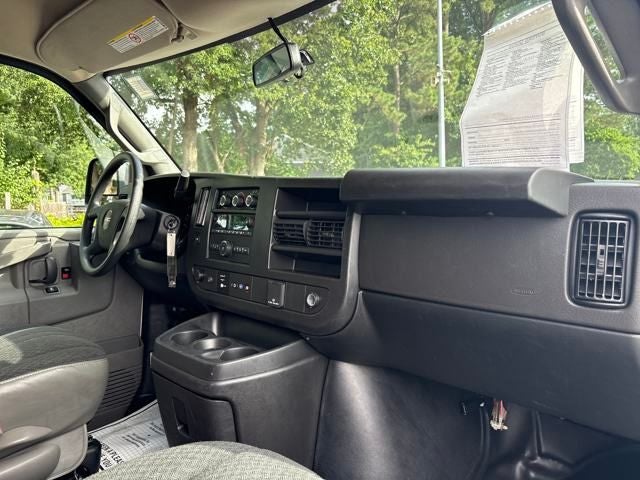 2023 GMC Savana 2500 Work Van
