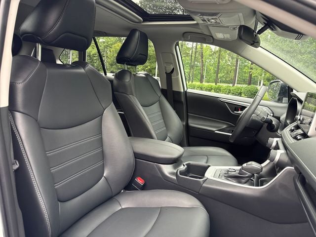 2025 Toyota RAV4 Hybrid XLE Premium
